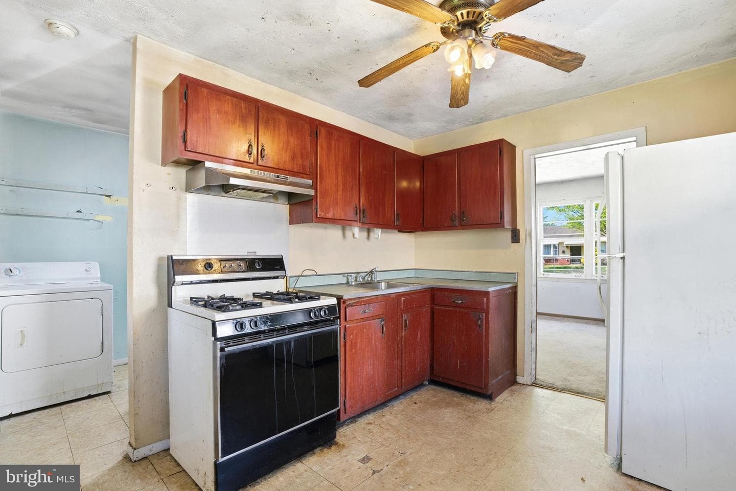 1402 Susan Avenue photo 8