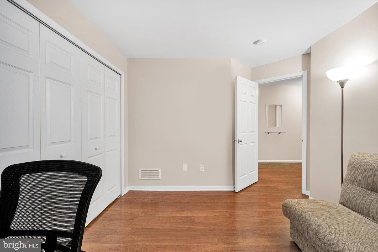906 Julian Dr W #315 photo 11