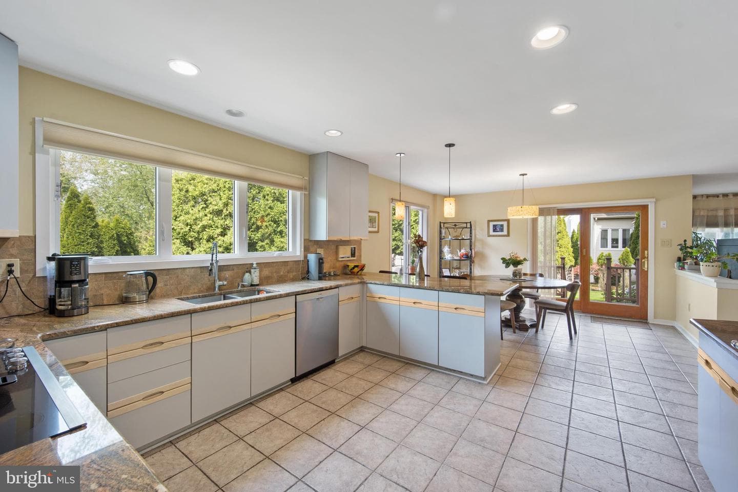 12 Tanyard Road photo 15