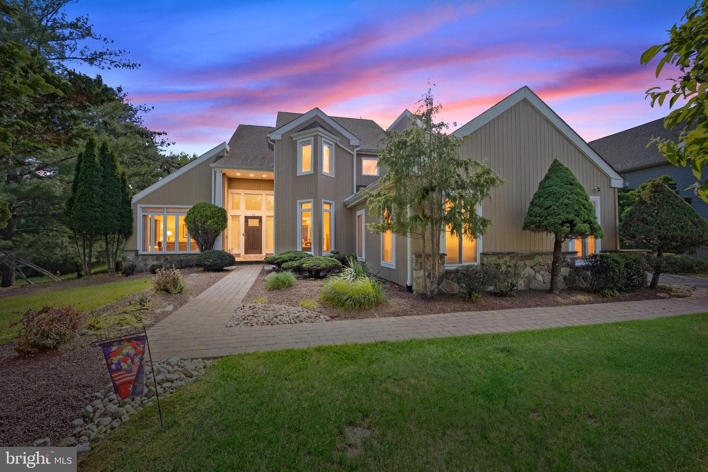 12 Tanyard Road photo 3