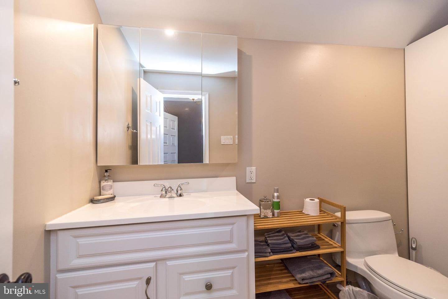 111 Tanyard Road photo 40