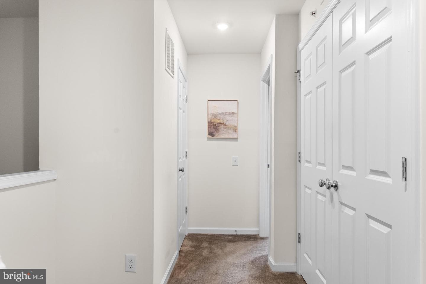404 Tall Oaks Drive photo 17