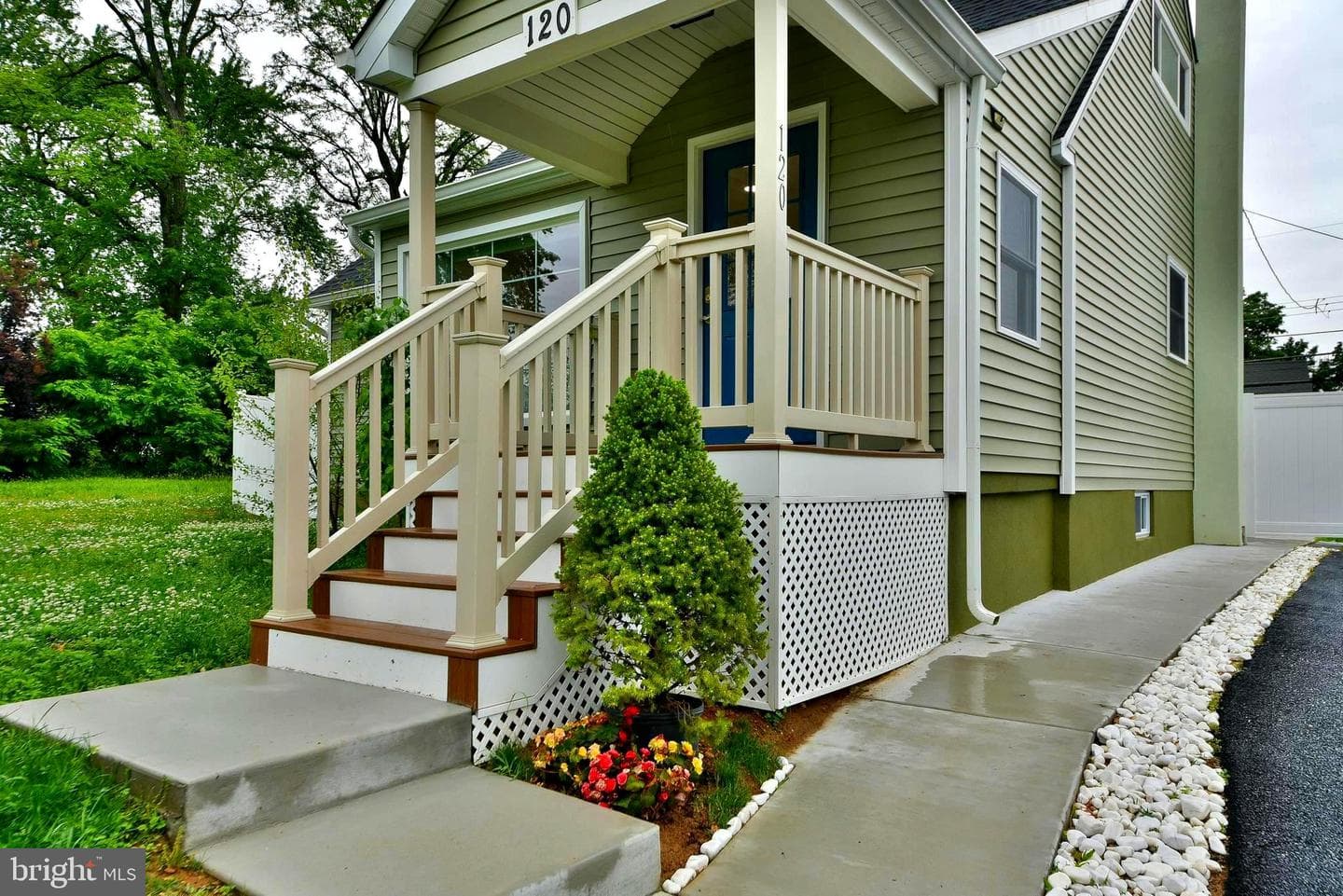 120 Orchard Drive photo 3
