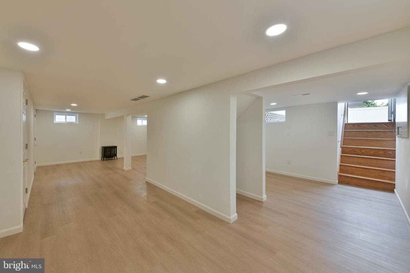 120 Orchard Drive photo 40