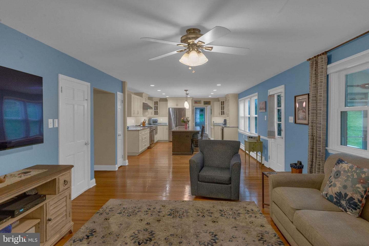 1144 Dickinson Dr photo 22
