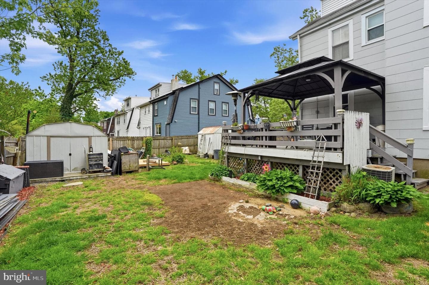 7 E Maple Avenue photo 14