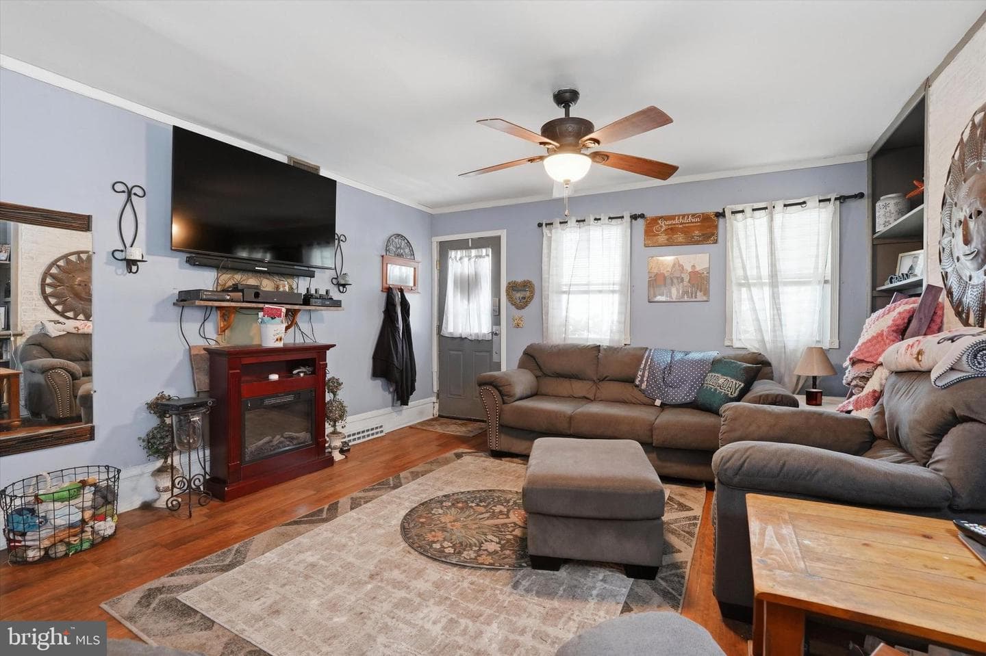 7 E Maple Avenue photo 3