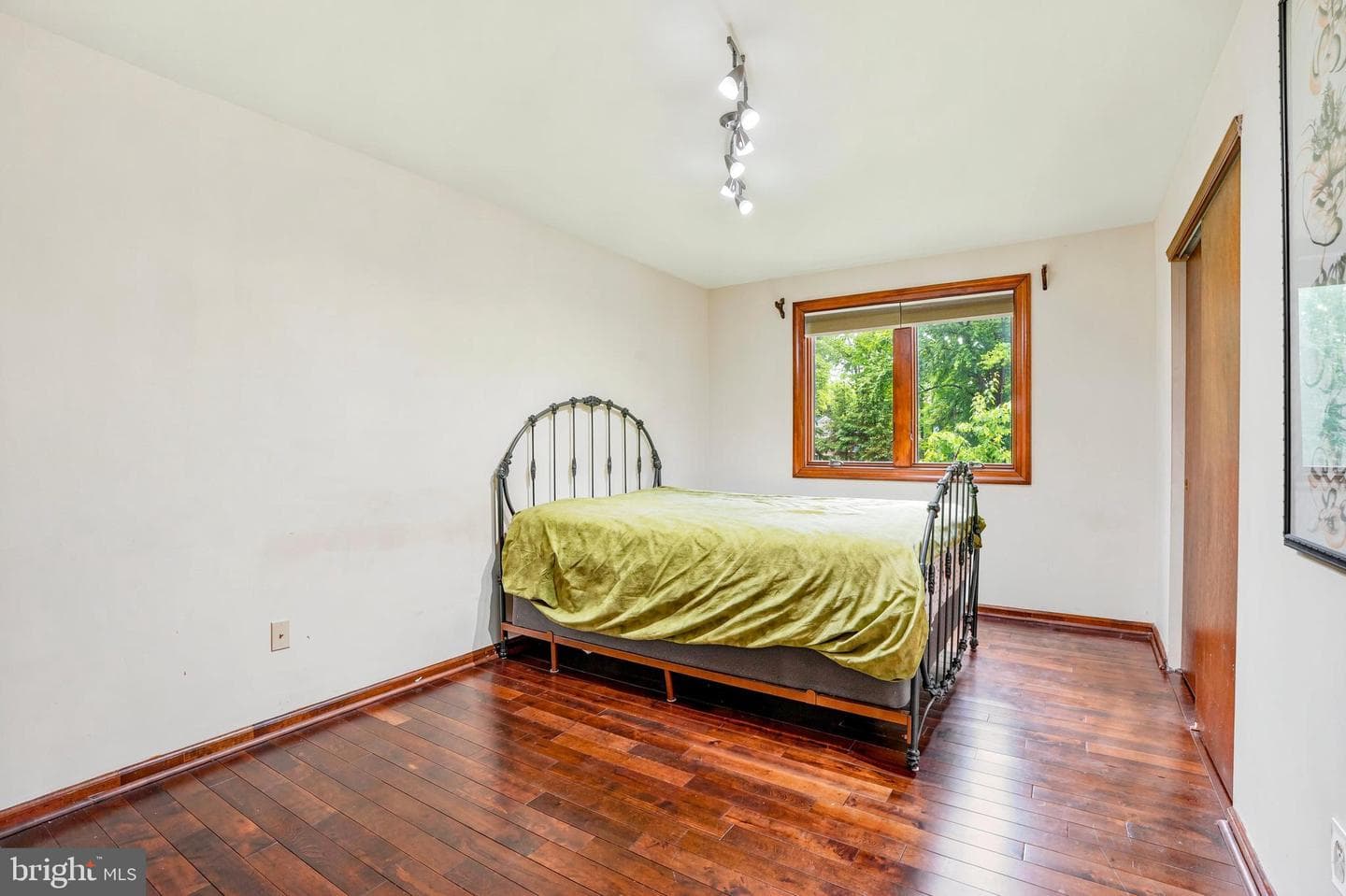 24 Berkley Drive photo 30