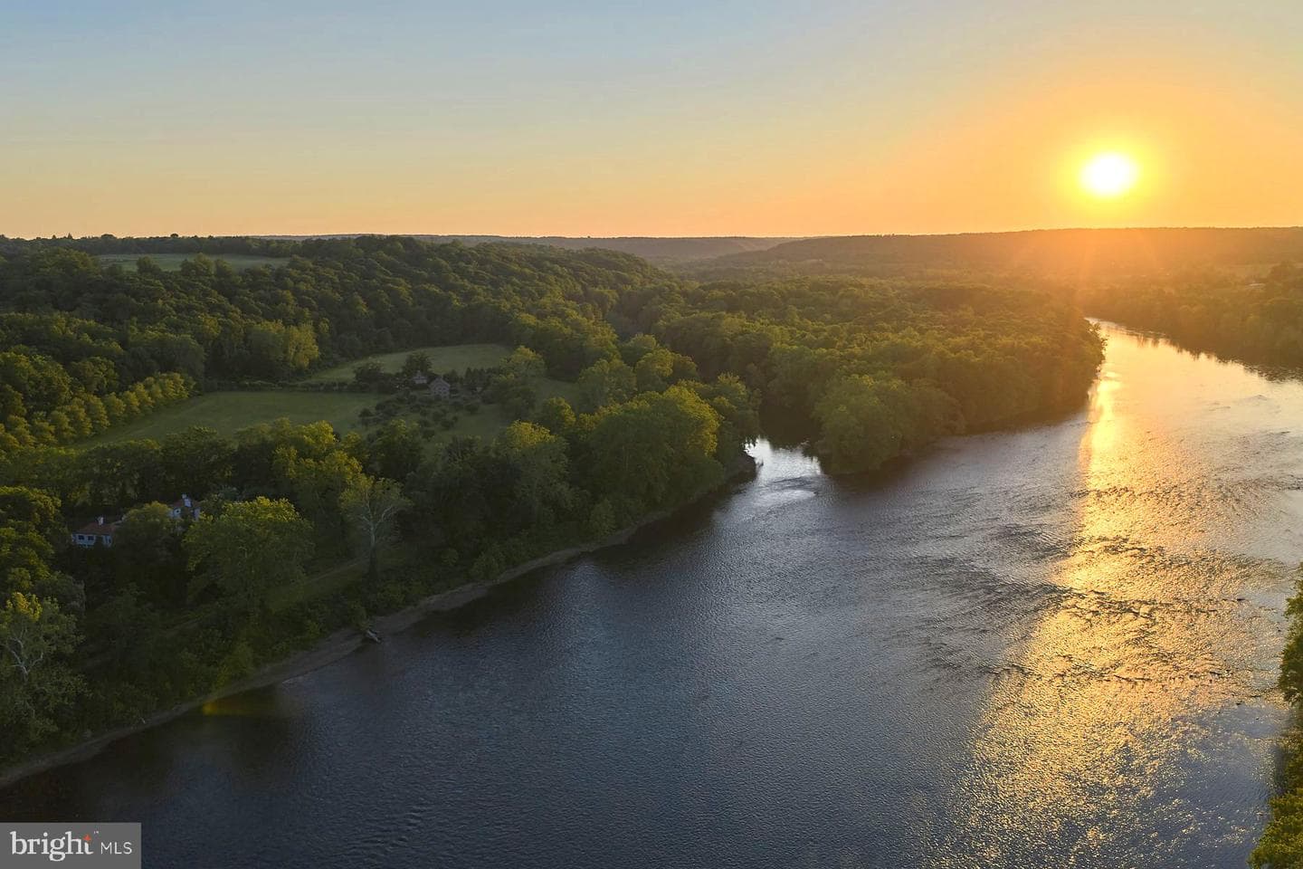 3052 River Road photo 45