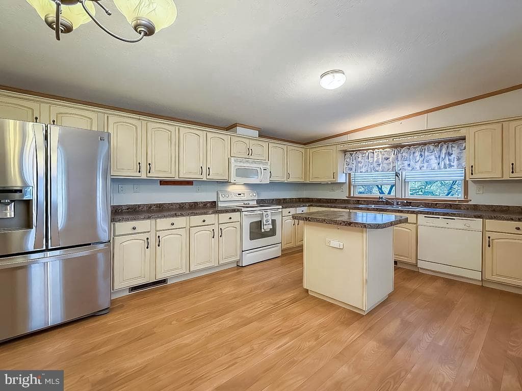2304 Brownsville Road #f12 photo 10