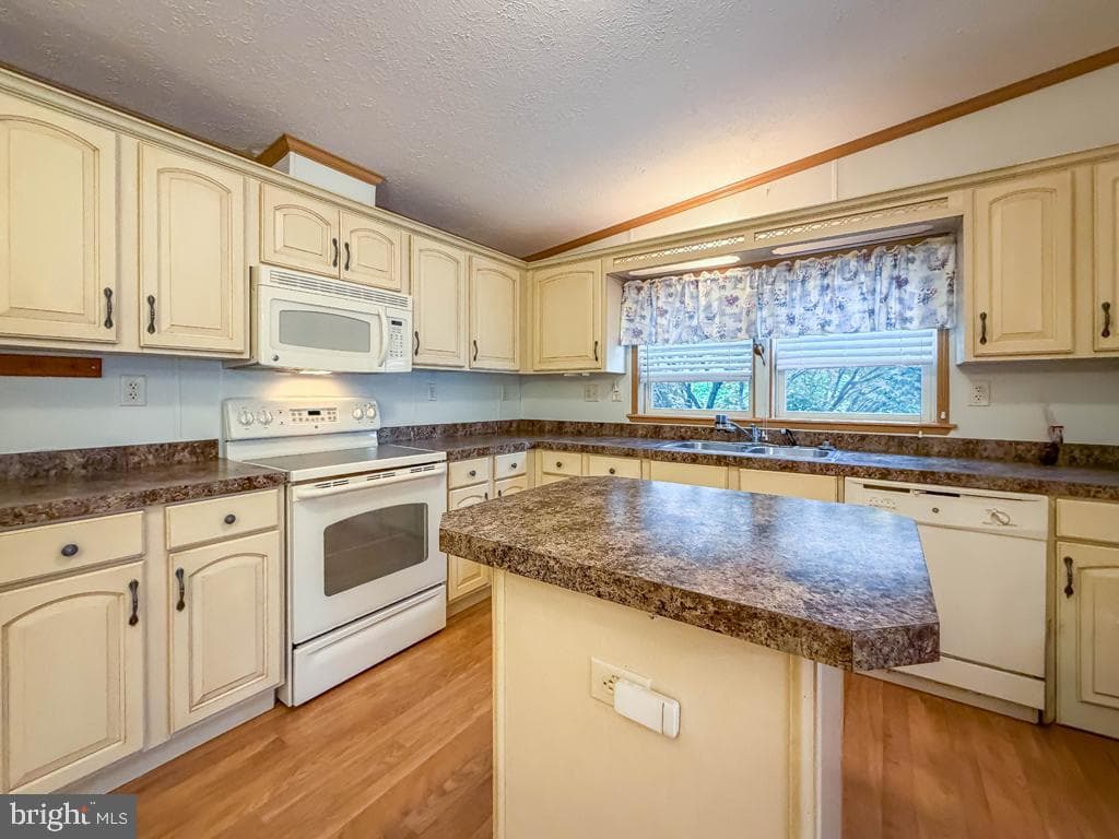 2304 Brownsville Road #f12 photo 11