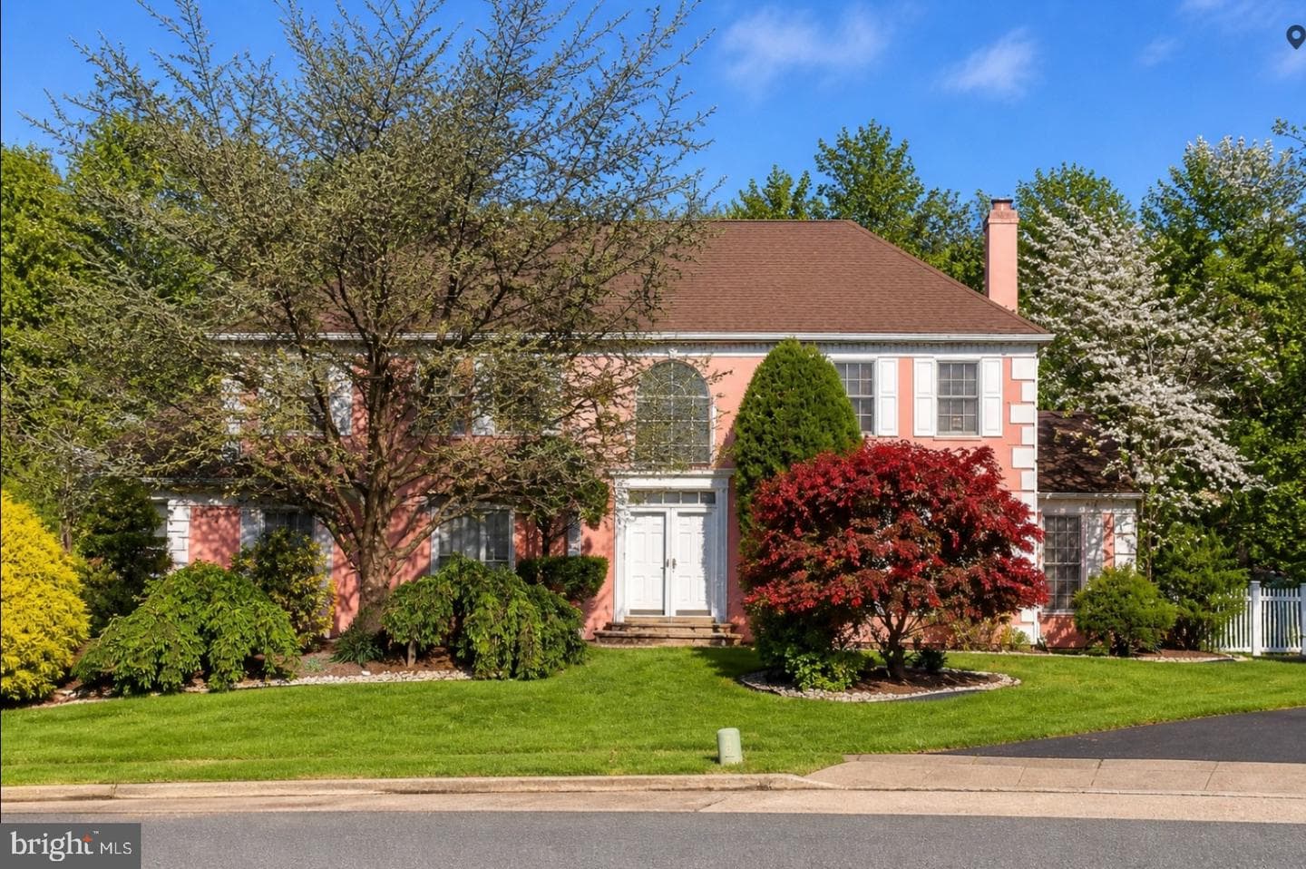 1007 Fawn Drive, Southampton