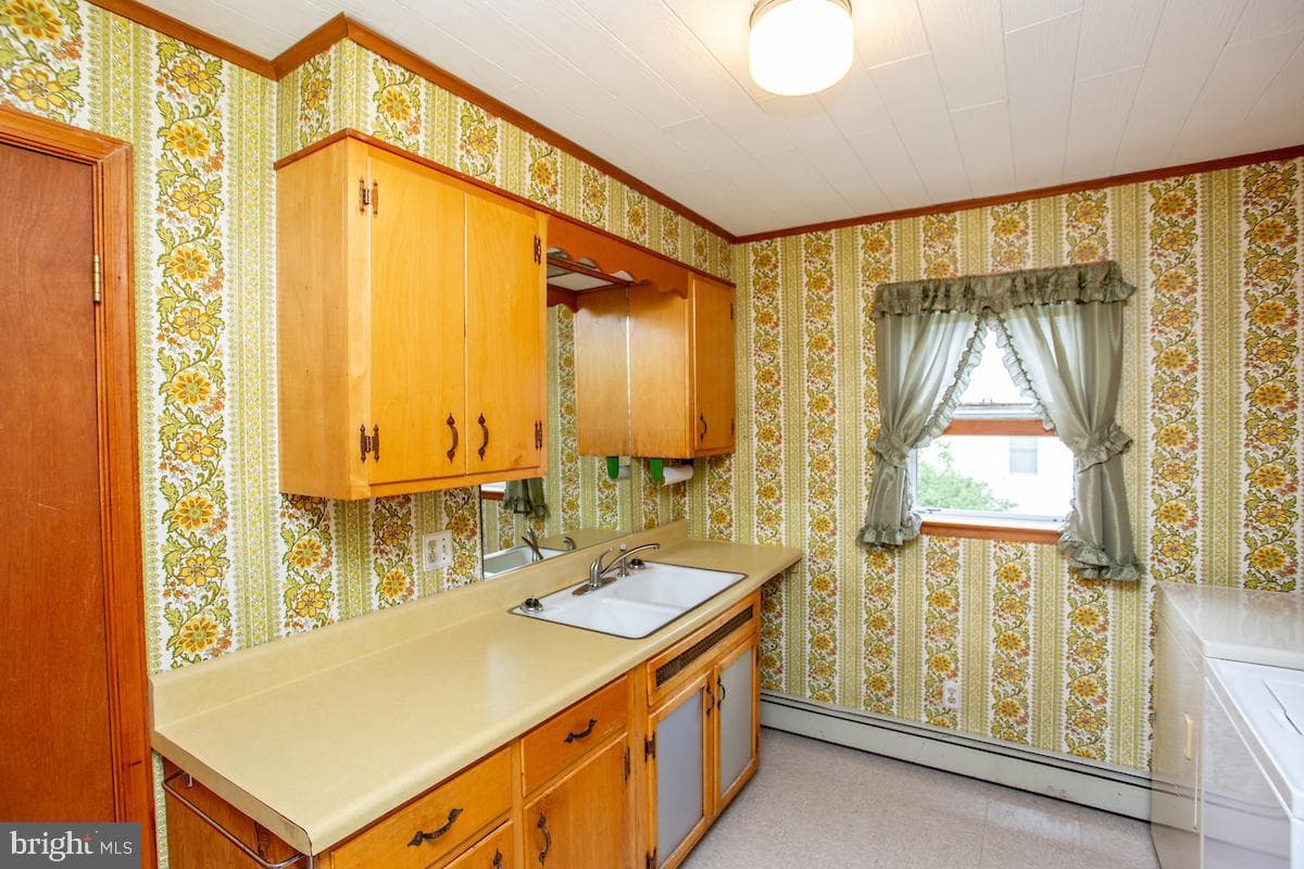 813 Juniper Street photo 35
