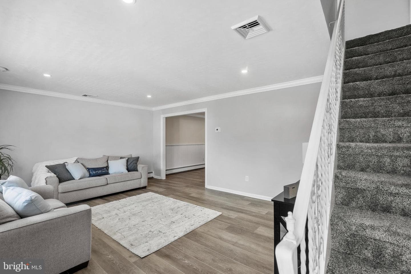 119 Harvest Road photo 3