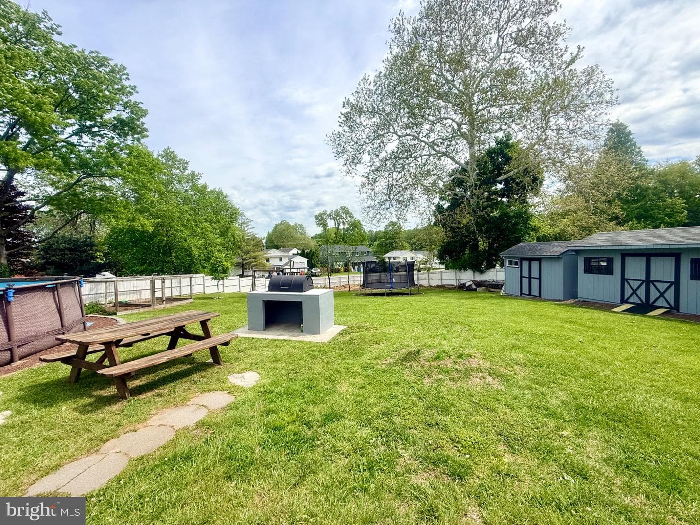 501 Stanford Road photo 83
