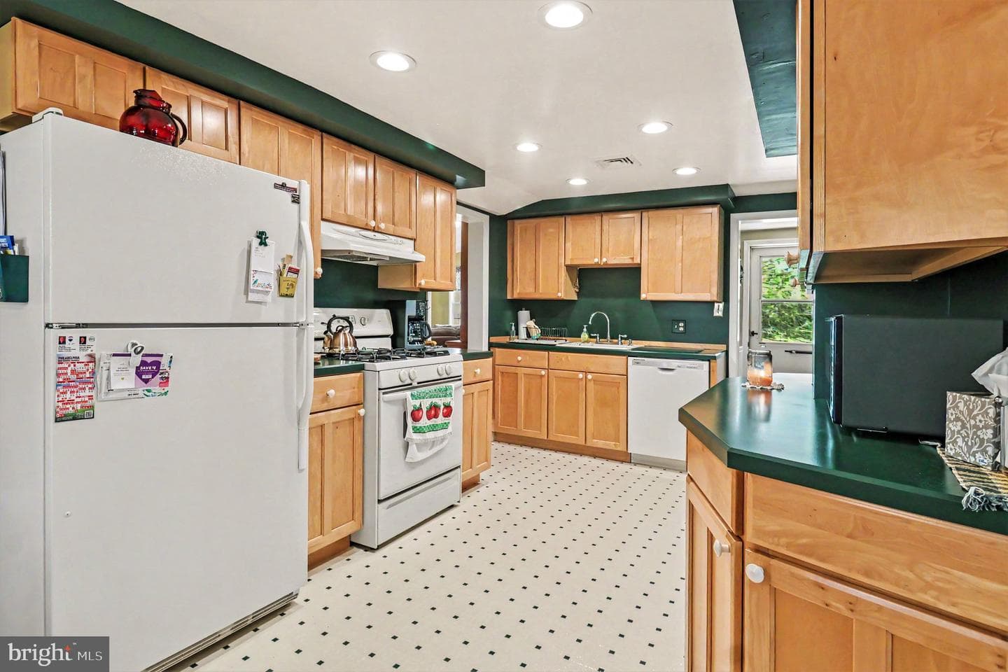 1345 Bristol Road photo 12
