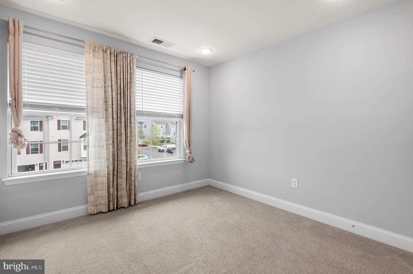 412 Arbor Boulevard photo 17