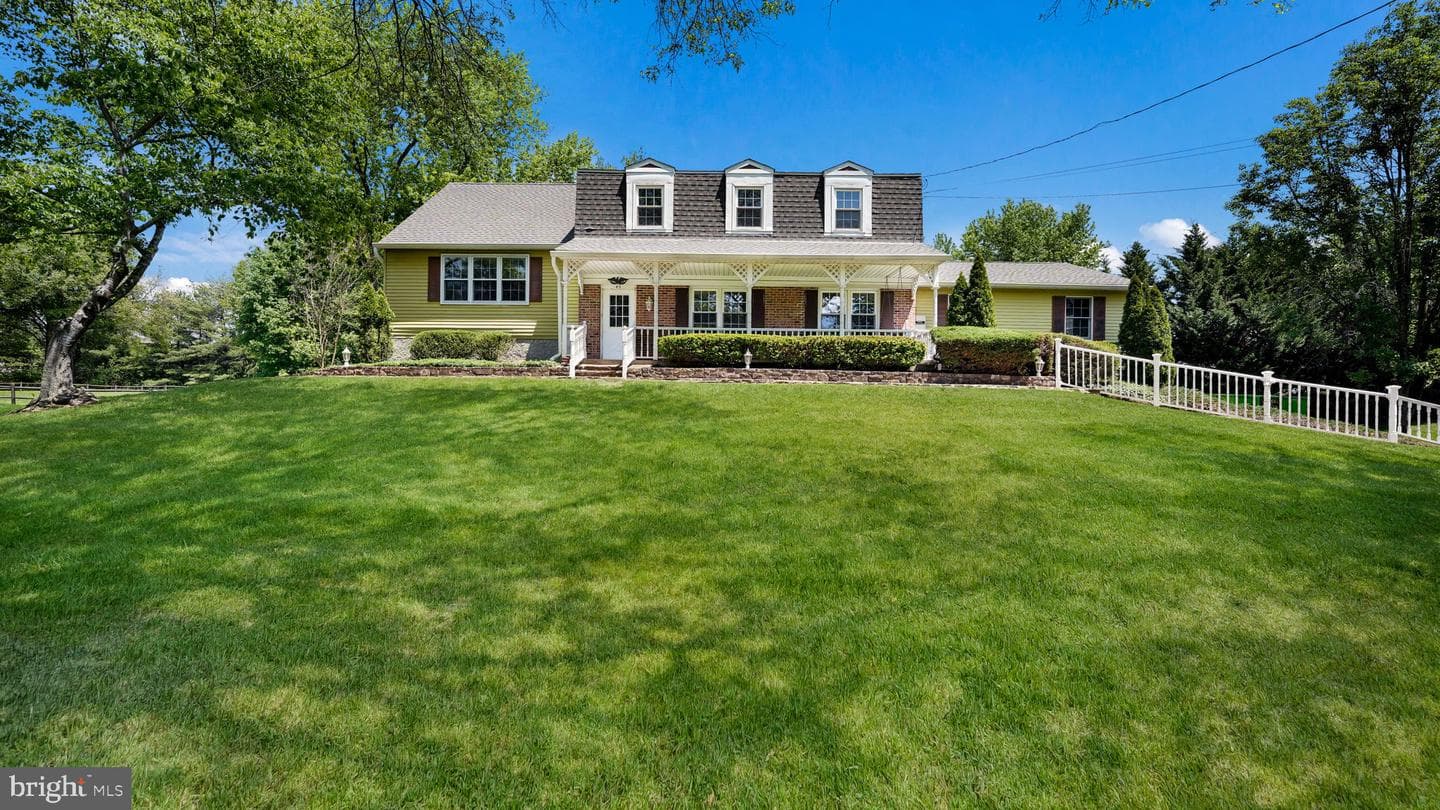 45 Squirrel Road photo 1