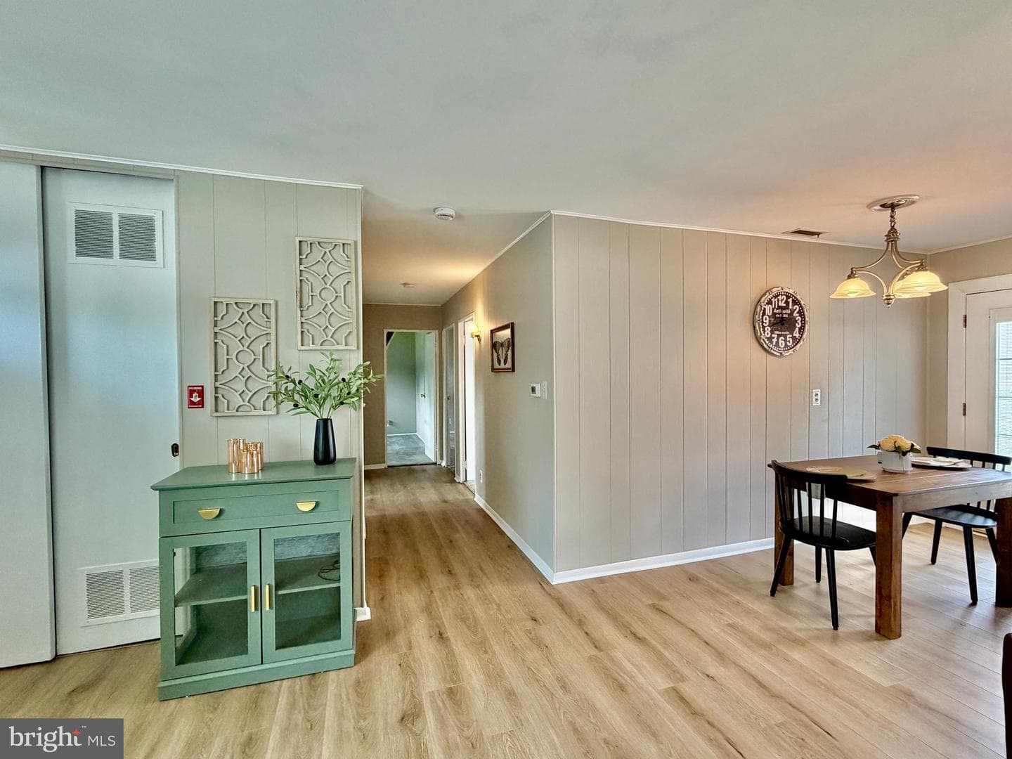619 Beaumont Road photo 9