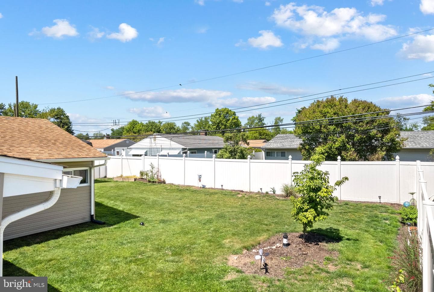 24 Garden Lane photo 7