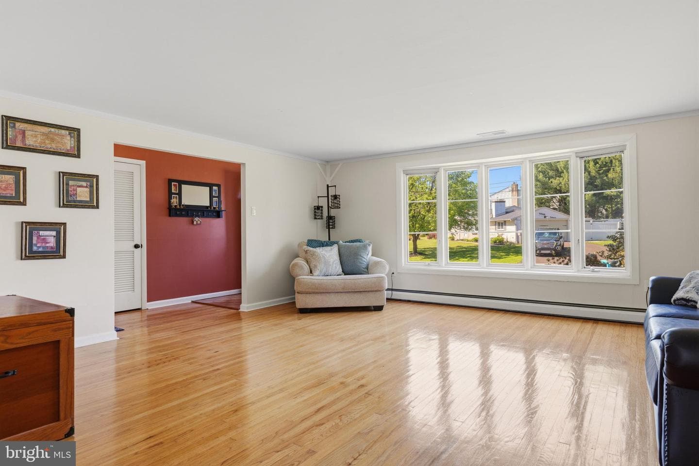 1519 Nevarc Road photo 5