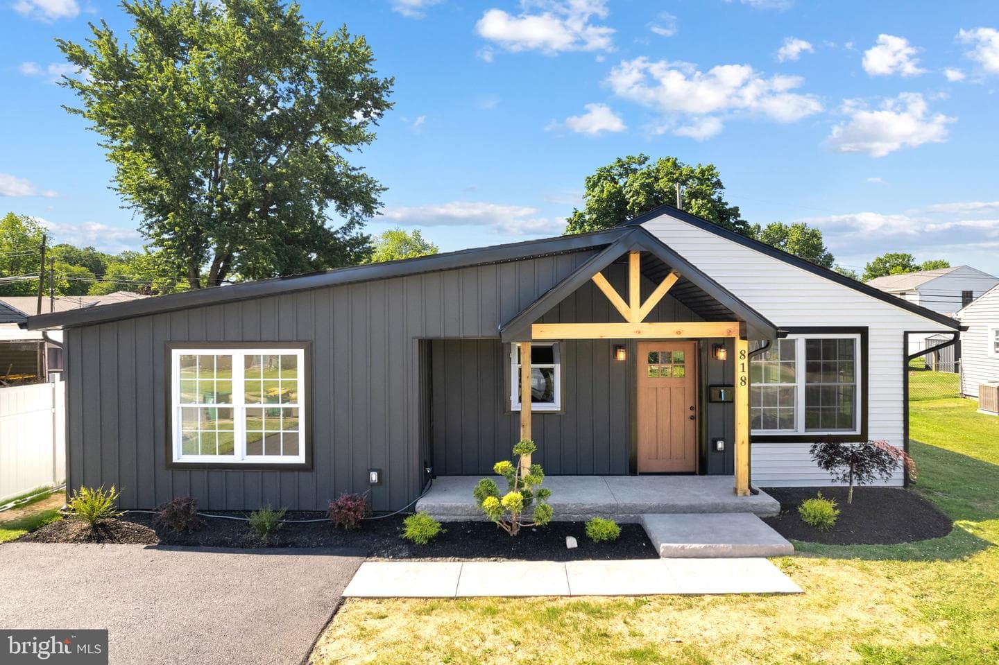 818 Chesterton Road, Fairless Hills