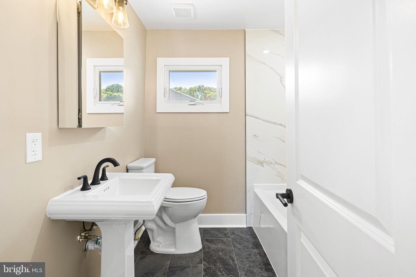818 Chesterton Road photo 21