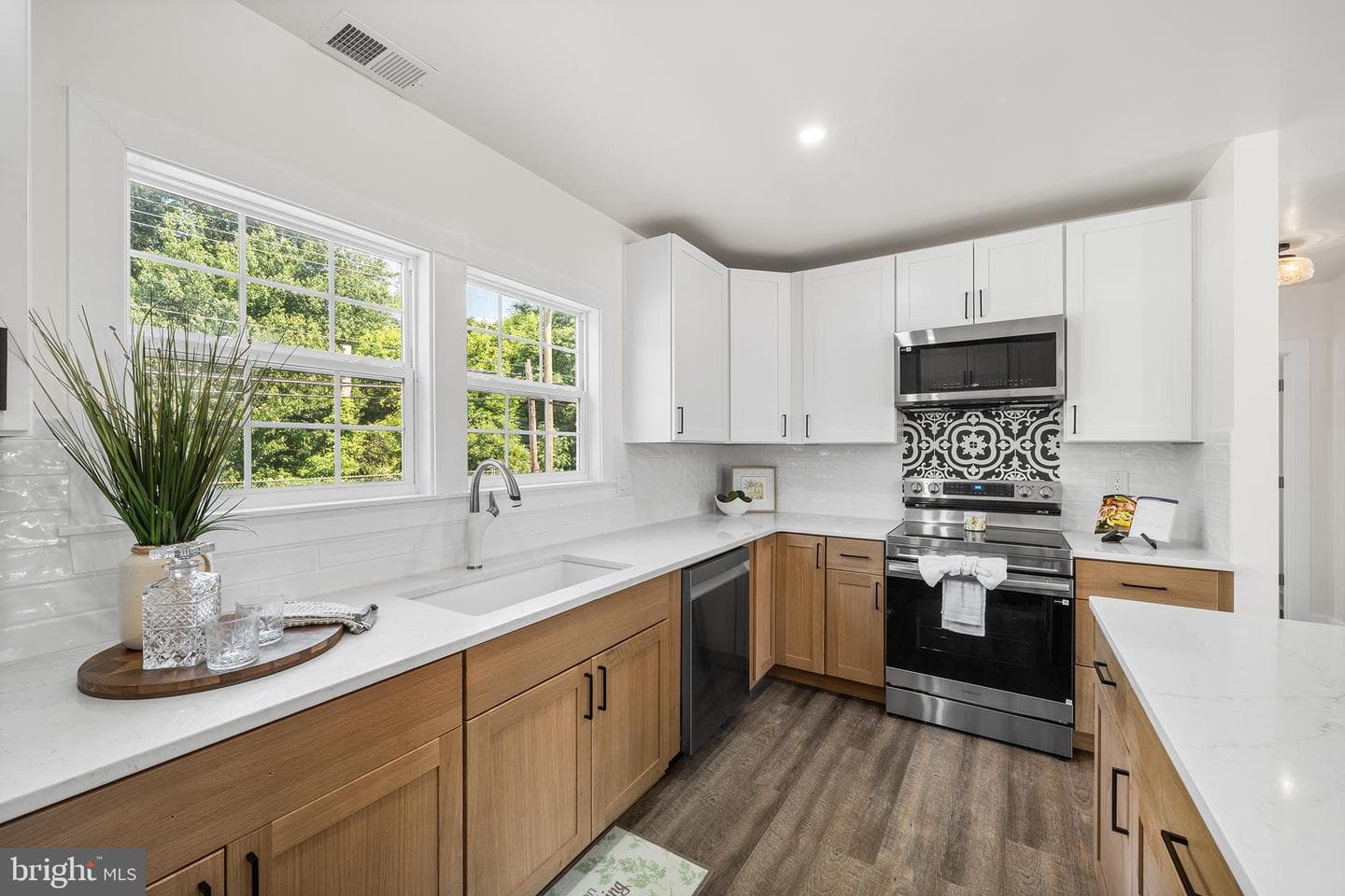 218 Plumbridge Drive photo 6