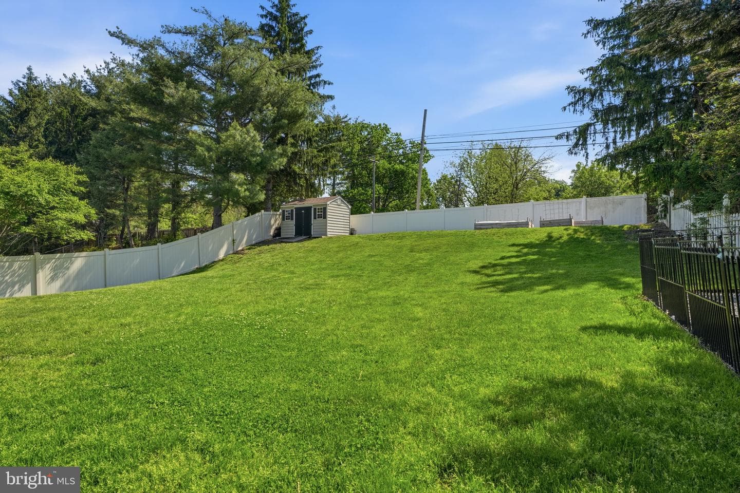 276 Hampton Drive photo 47