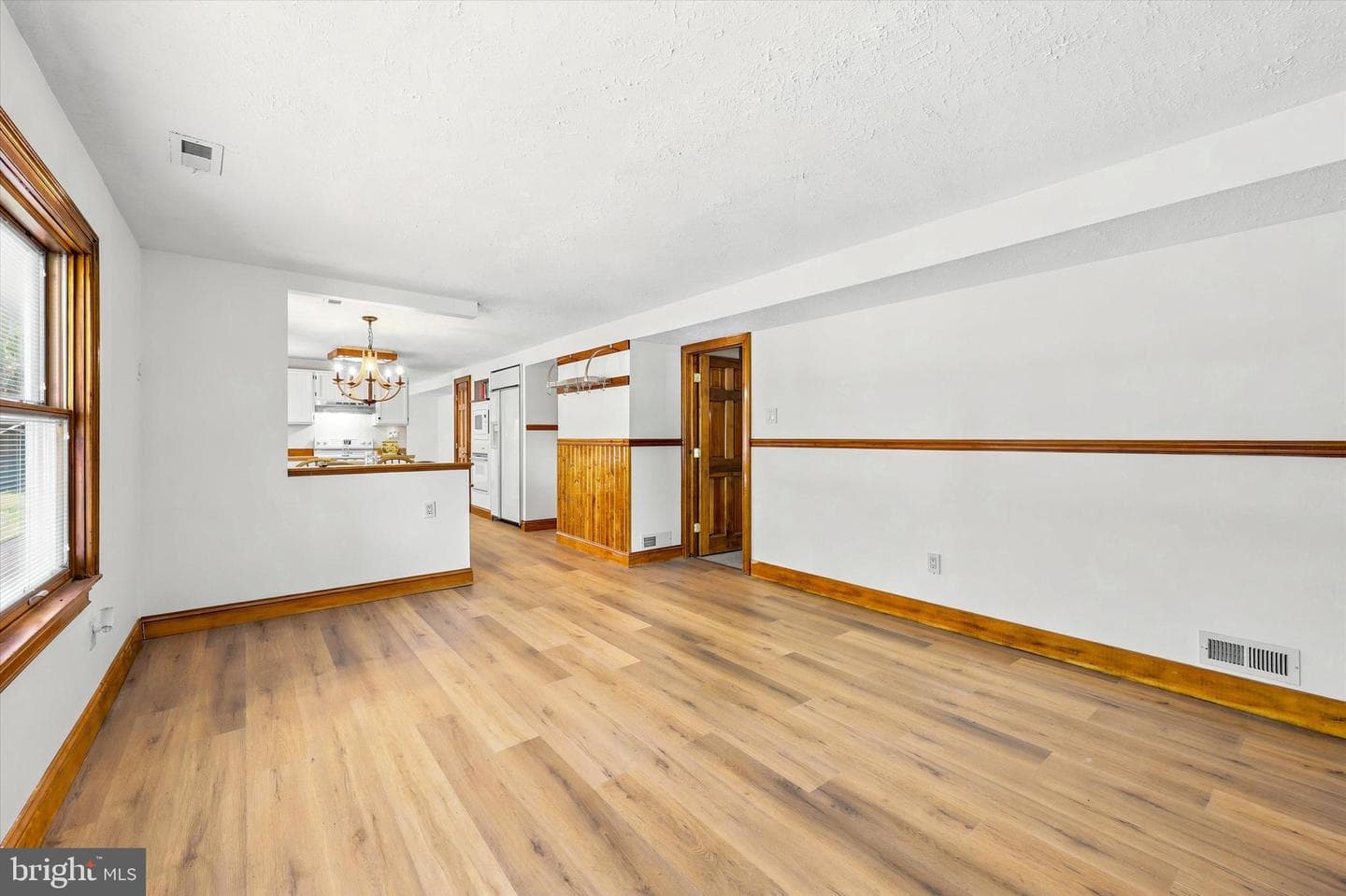 249 Cambridge Drive photo 17