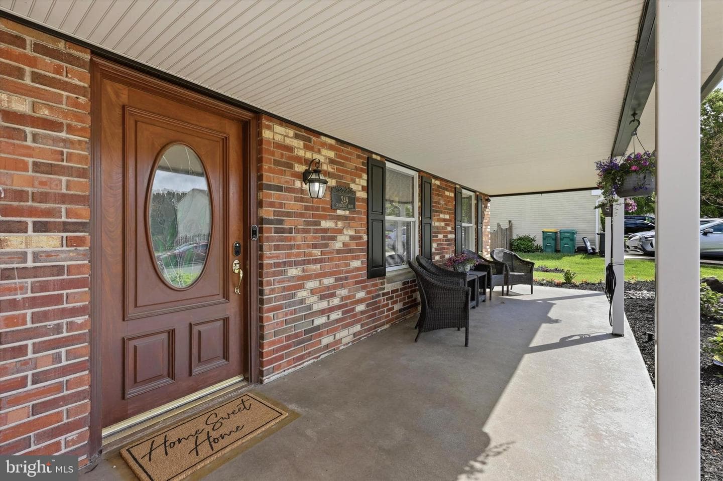 249 Cambridge Drive photo 3