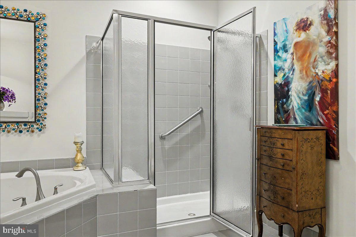 2103 Meridian Boulevard #2103 photo 32