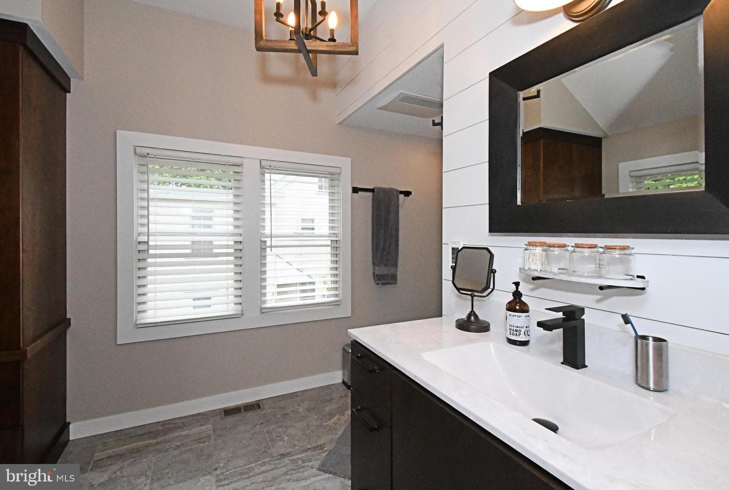 15 S Main Street photo 24