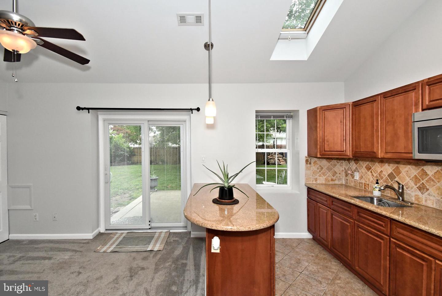 438 Quincy Avenue photo 44
