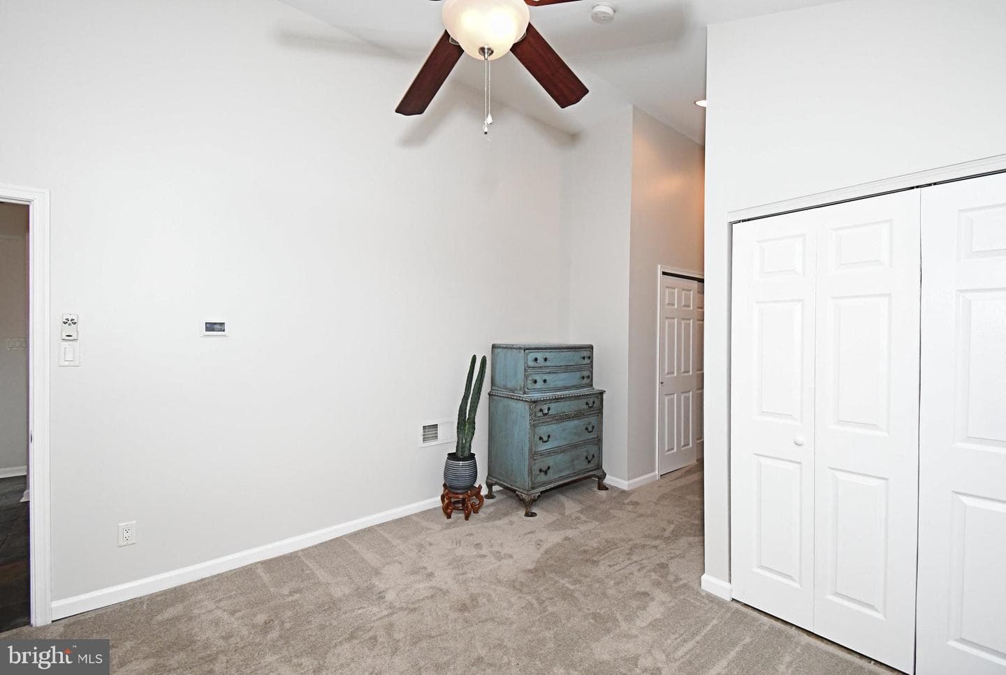 438 Quincy Avenue photo 50