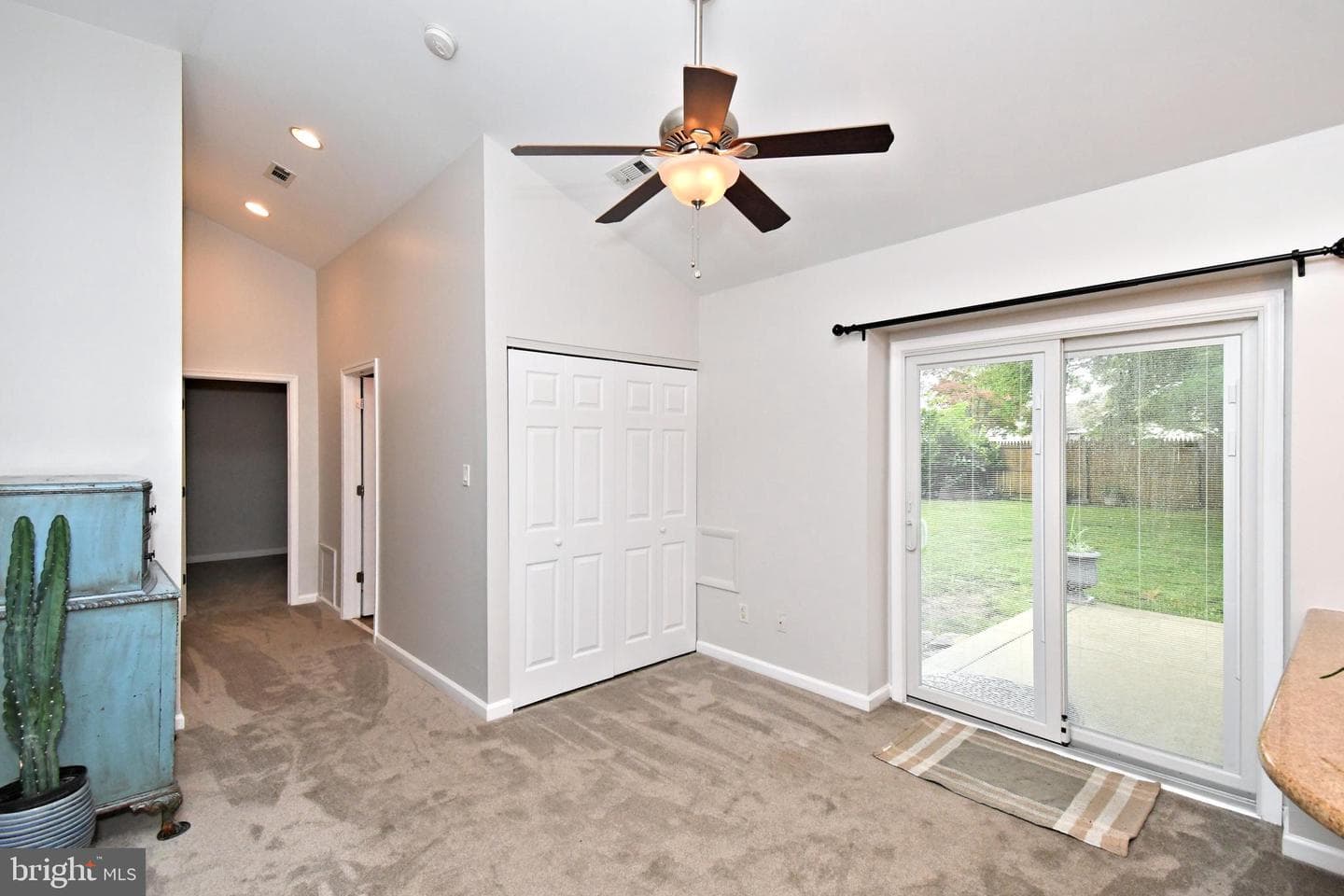 438 Quincy Avenue photo 51