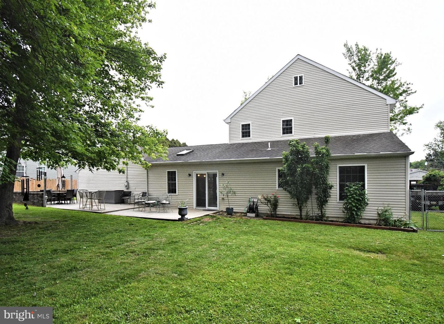 438 Quincy Avenue photo 69