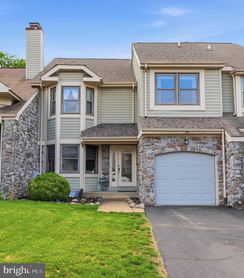 331 Basswood Circle photo 8