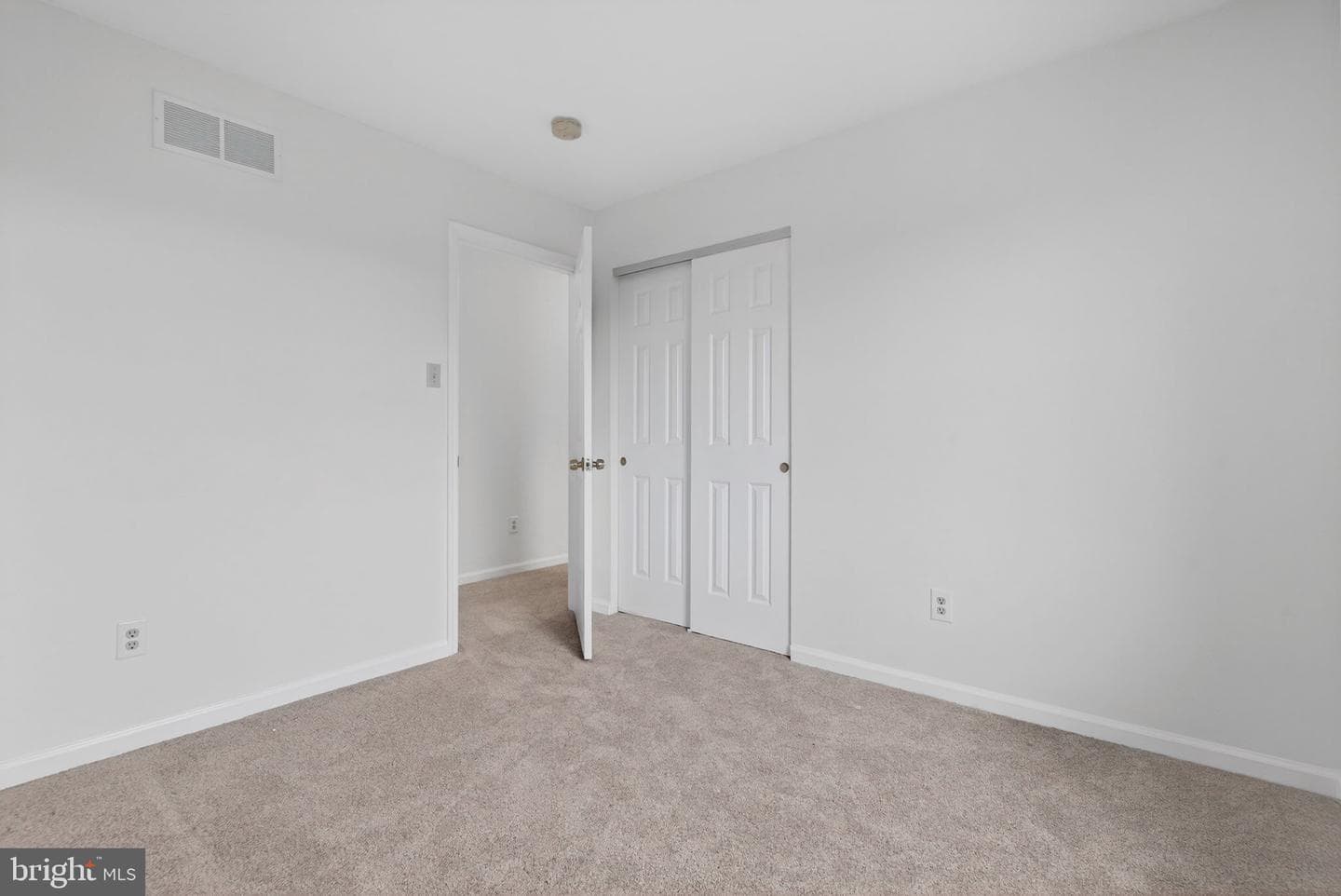 2539 Sanibel Court photo 19