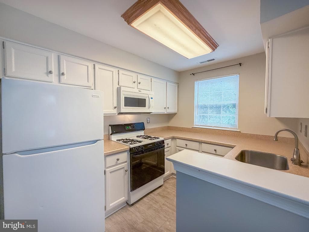 601 Rose Hollow Drive #a photo 10