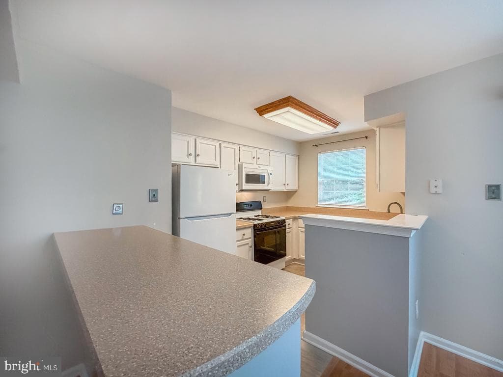 601 Rose Hollow Drive #a photo 12