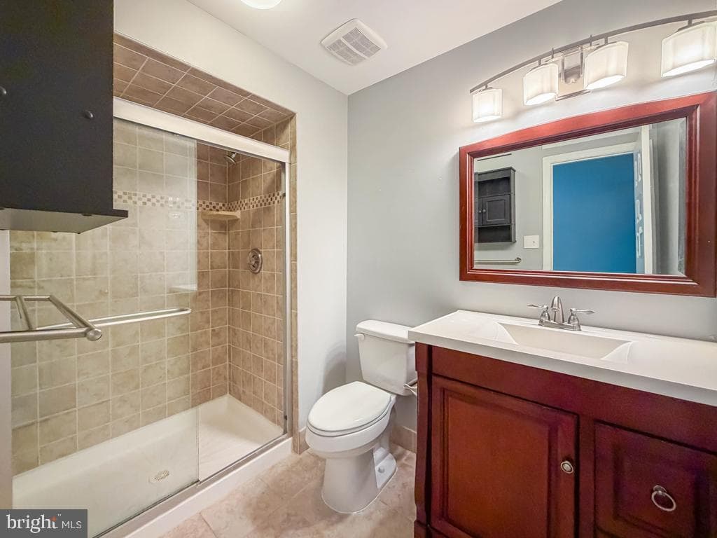 601 Rose Hollow Drive #a photo 17