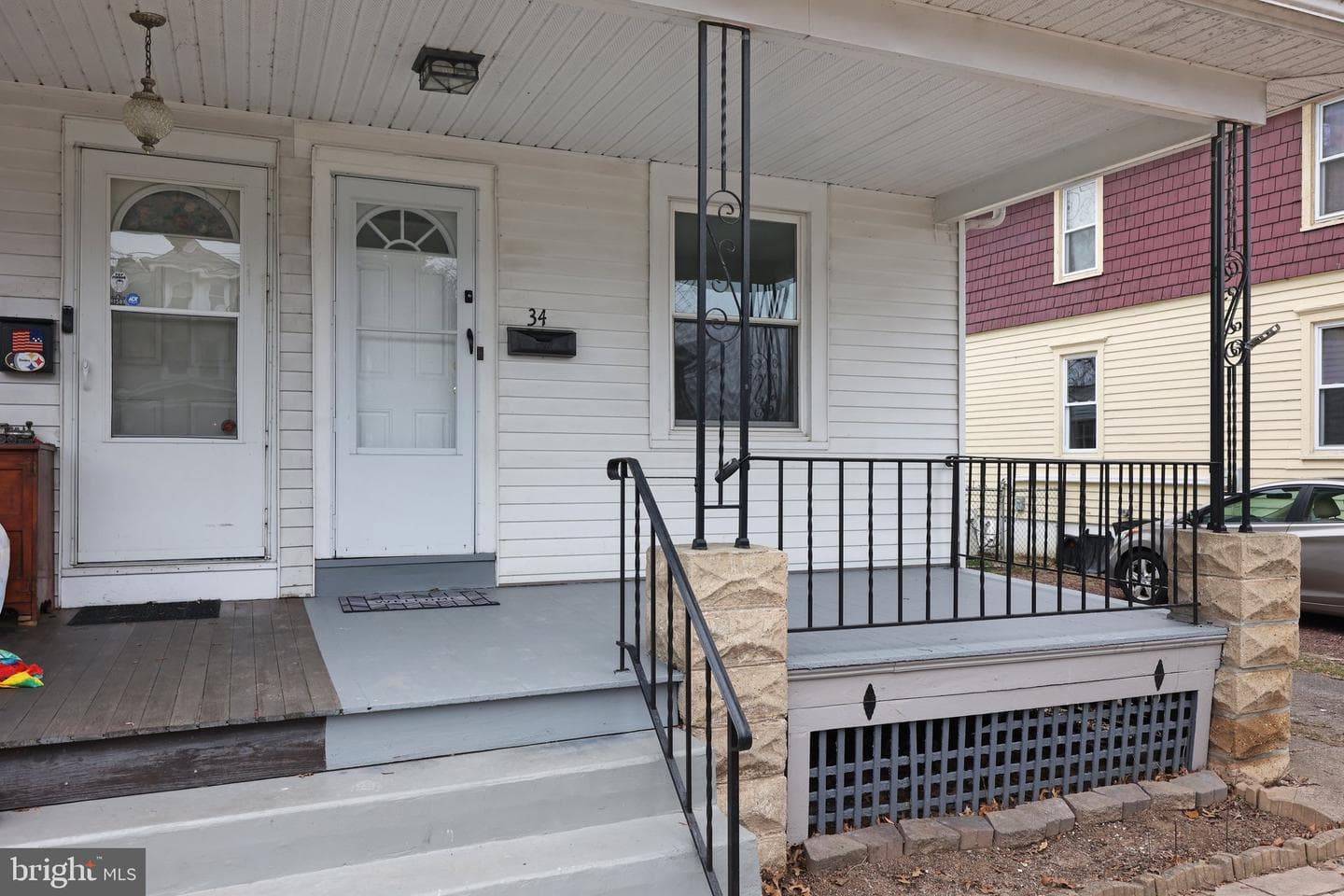 34 E Hendrickson Avenue photo 5