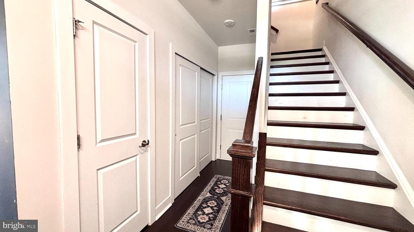 131 Park Place photo 10