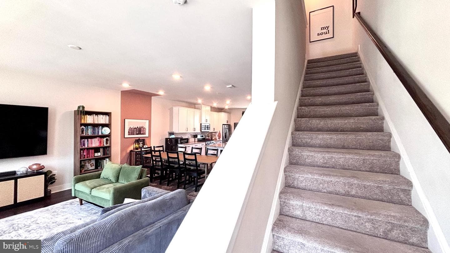 131 Park Place photo 27