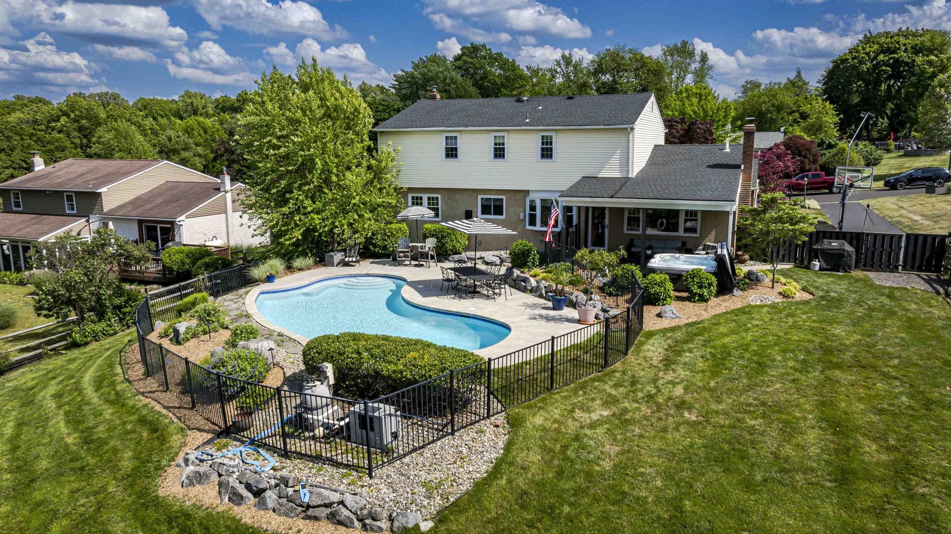 54 Beth Drive photo 32