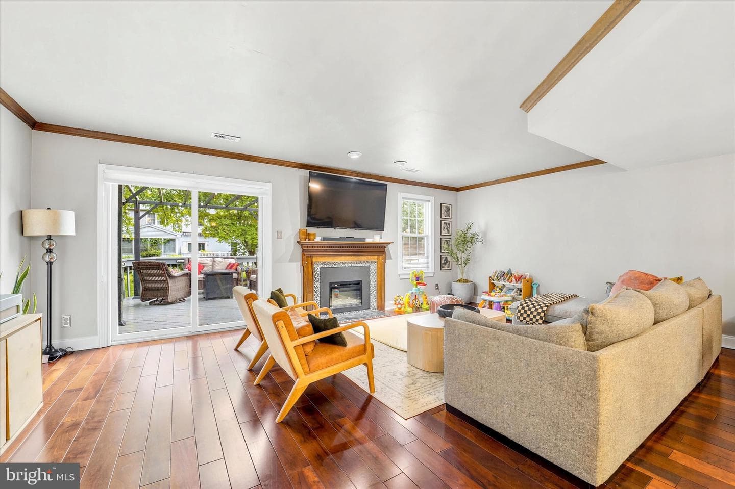 405 Whittier Drive photo 11