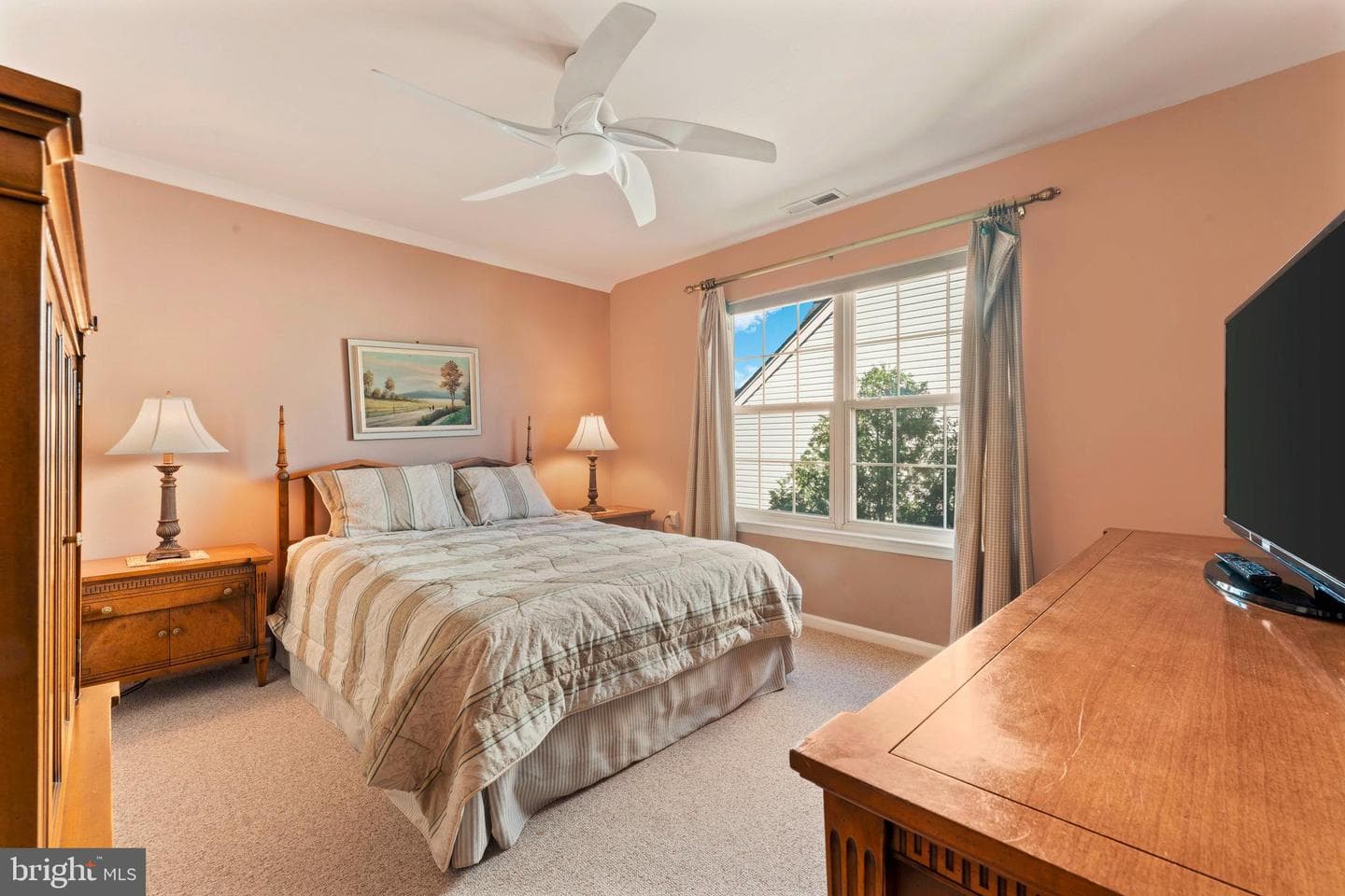 342 N Founders Court photo 38