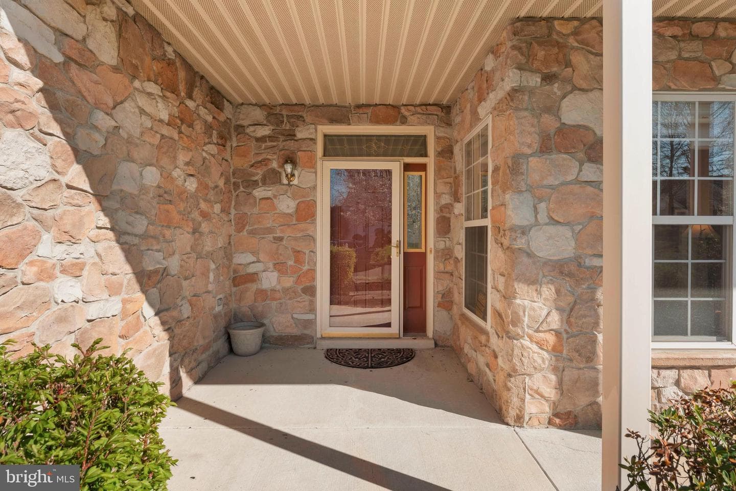 342 N Founders Court photo 4