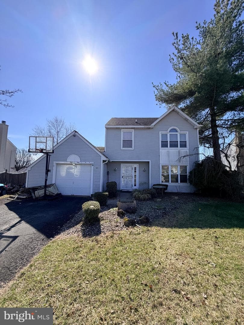 1905 Deerfield Drive, Bensalem
